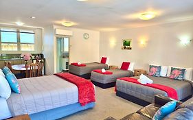 Absolute Lake View Motel